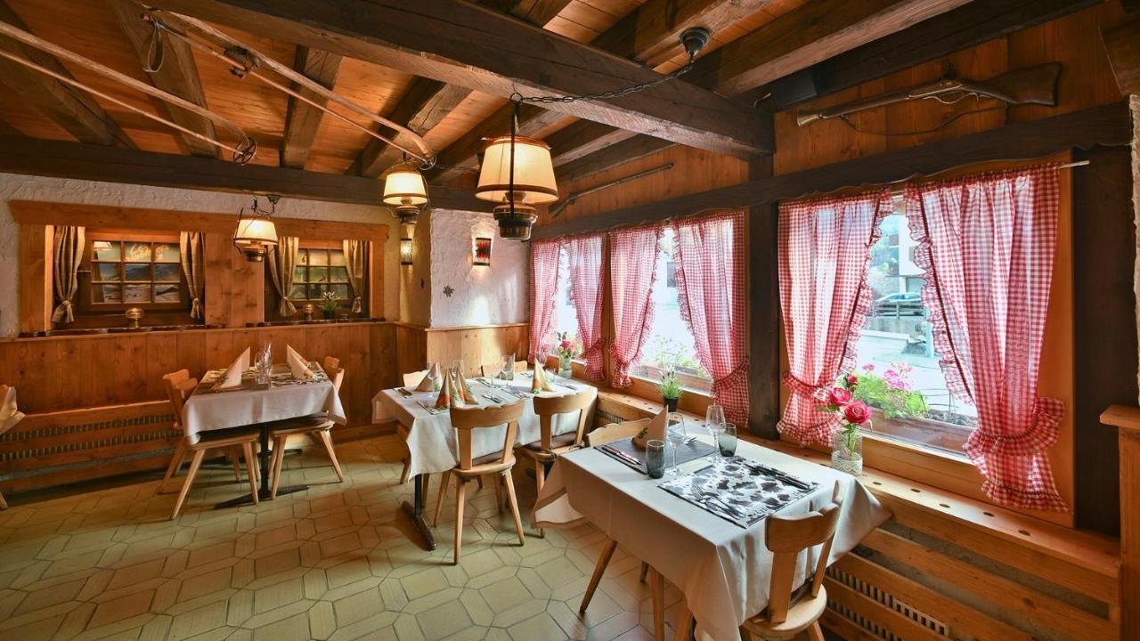 לה דיאבלרט Hotel Restaurant Les Lilas מראה חיצוני תמונה