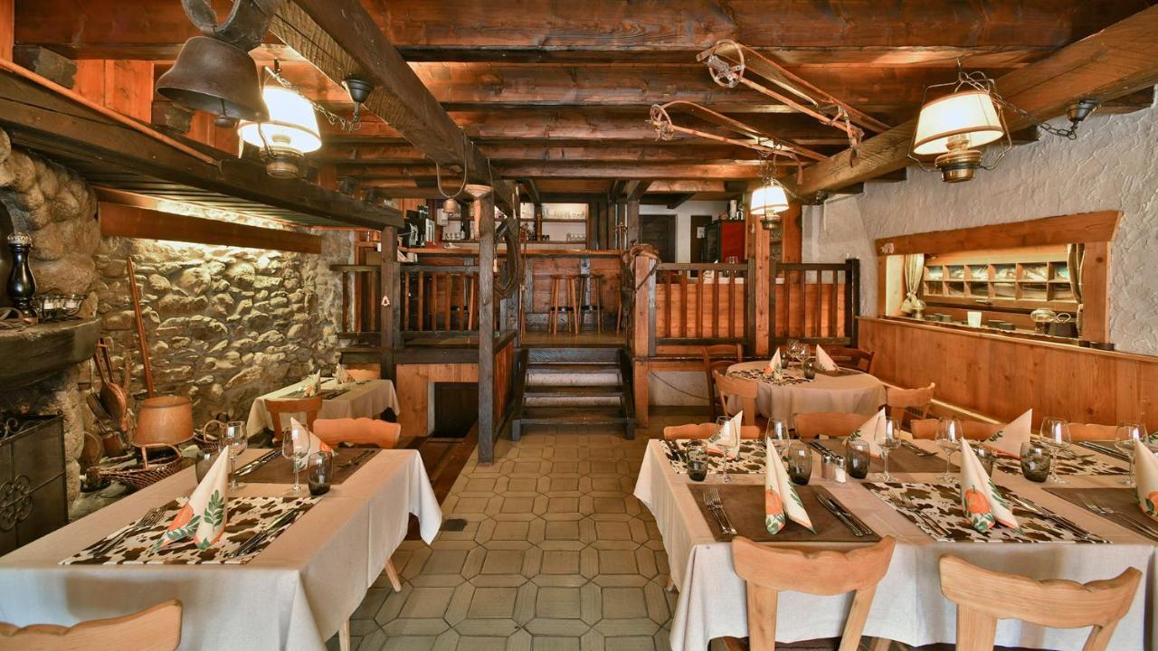 לה דיאבלרט Hotel Restaurant Les Lilas מראה חיצוני תמונה