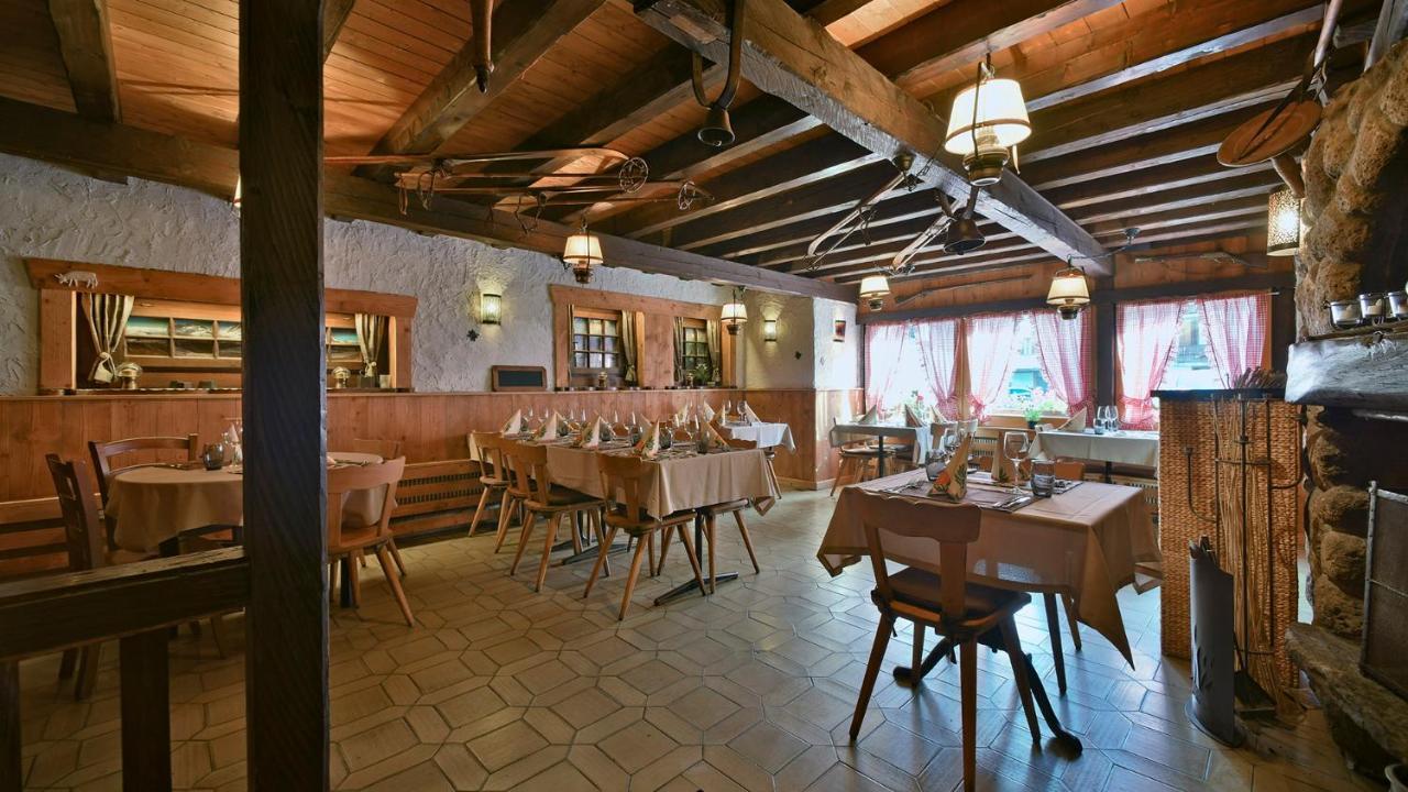 לה דיאבלרט Hotel Restaurant Les Lilas מראה חיצוני תמונה